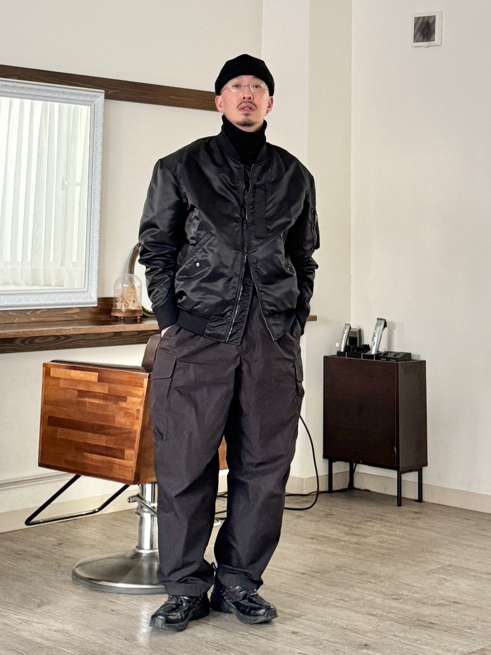 ハイブリッドダウンオーバーサイズMA-1ブルゾン、ウールパンツ