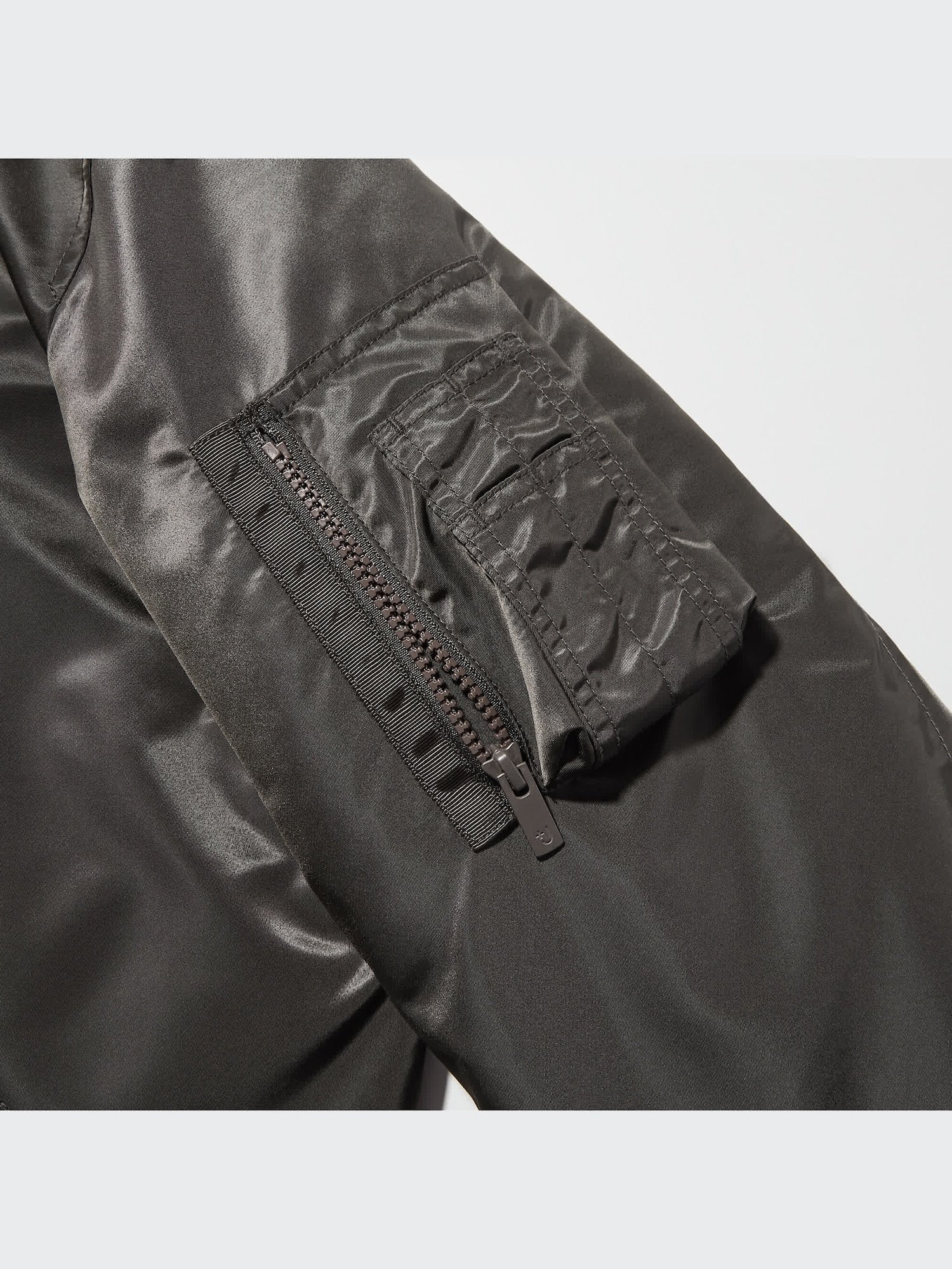 ユニクロ公式 | ハイブリッドダウンオーバーサイズMA-1ブルゾン