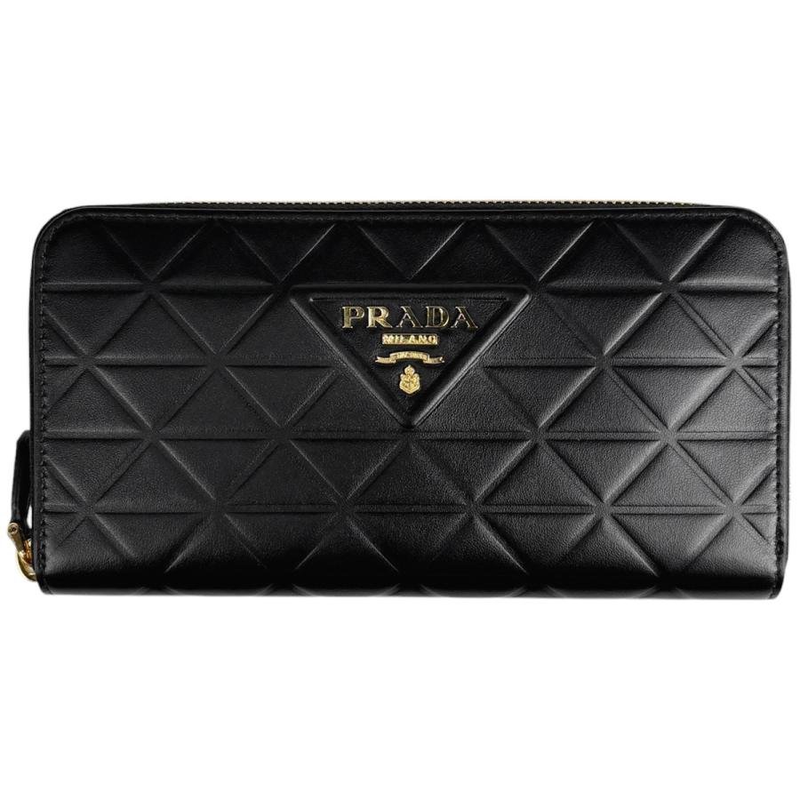 PRADA（プラダ） トライアングル ロゴ 長財布 エンボス ラウンド